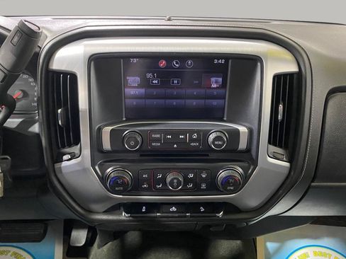 Used 2015 GMC Sierra 1500 SLE w/ SLE Value Package AWD/4WD image 8