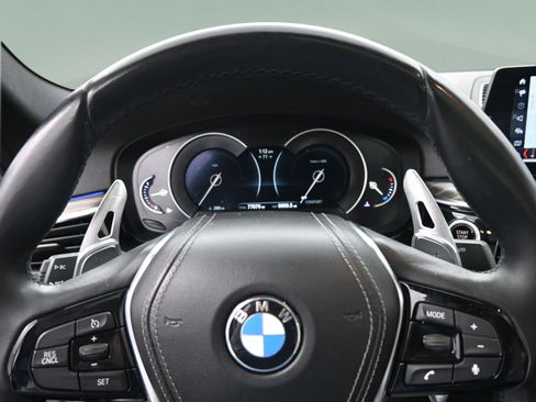 Used 2017 BMW 540i RWD image 28