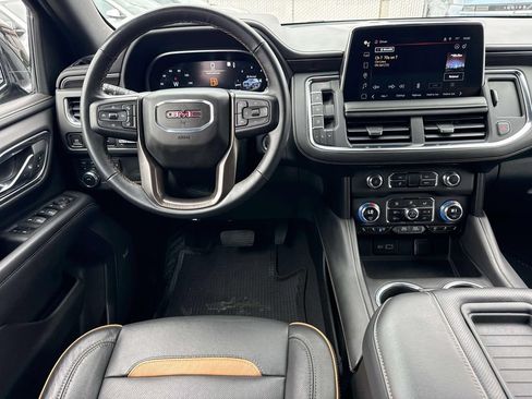 Used 2023 GMC Yukon XL AT4 w/ AT4 Premium Package AWD/4WD image 15