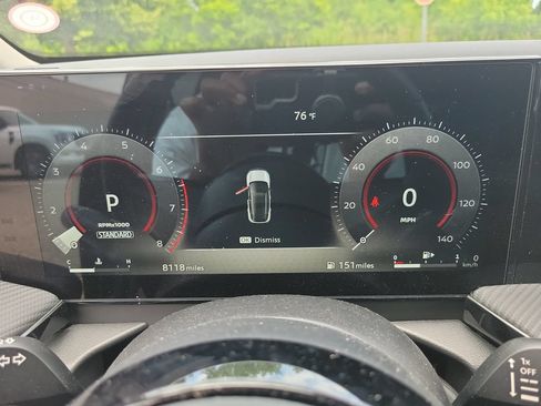 Used 2025 Nissan Kicks SR AWD/4WD image 18