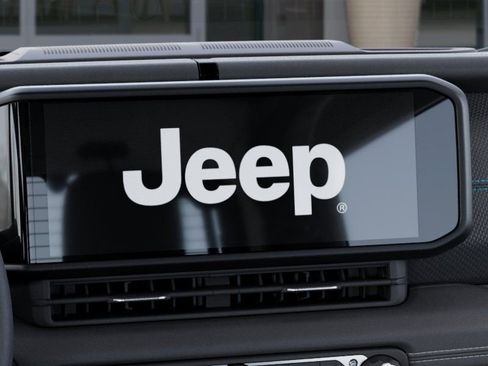 New 2025 Jeep Wrangler Unlimited Rubicon 4xe image 18