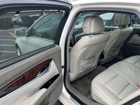 Used 2013 Cadillac XTS Platinum image 20