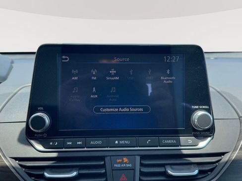 Used 2024 Nissan Altima 2.5 SV FWD image 9