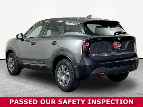 Used 2025 Nissan Kicks S FWD image 4