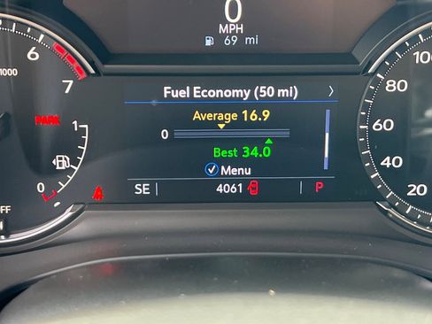 Certified 2025 Cadillac XT6 Luxury image 26