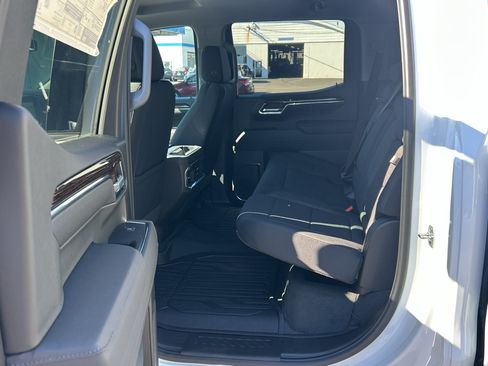 New 2026 GMC Sierra 1500 Elevation w/ LPO, Elevation Black Package AWD/4WD image 29
