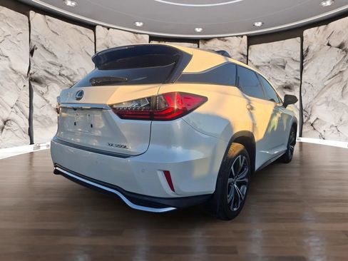 Used 2020 Lexus RX 350L Premium w/ Premium Package image 4