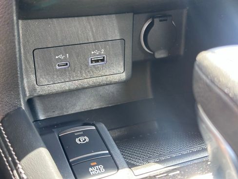 Used 2022 Nissan Kicks SV FWD image 29