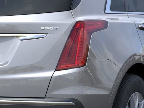 New 2026 Cadillac XT5 Luxury image 11