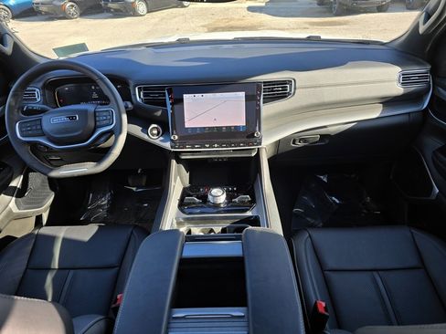 New 2025 Jeep Wagoneer Series II w/ Convenience Group I image 39