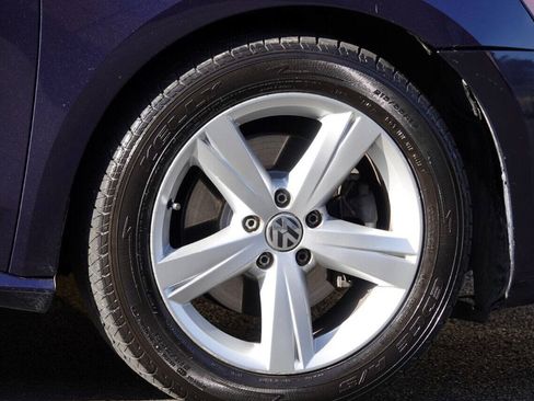 Used 2012 Volkswagen Passat 2.5 SE FWD image 43