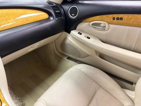 Used 2003 Lexus SC 430 Convertible RWD image 32