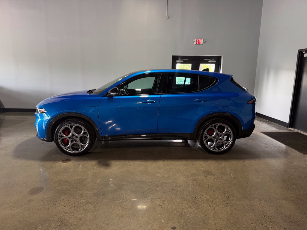 Used 2024 Alfa Romeo Tonale Veloce AWD/4WD image 7
