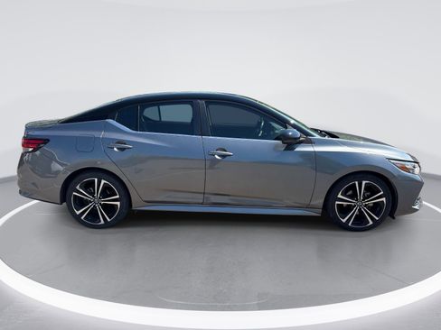 Used 2020 Nissan Sentra SR image 9