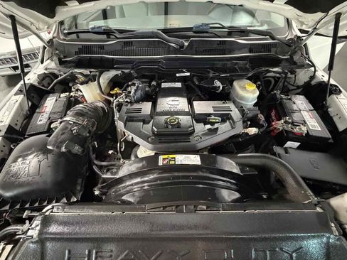 Used 2018 RAM 2500 Tradesman w/ Chrome Appearance Group AWD/4WD image 15