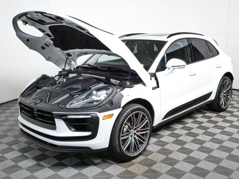 New 2026 Porsche Macan S AWD/4WD image 34