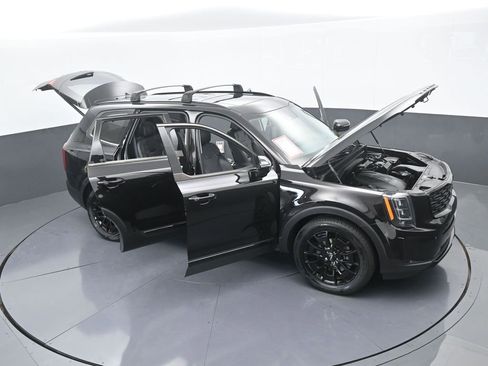 Used 2022 Kia Telluride SX w/ SX Prestige Package image 86