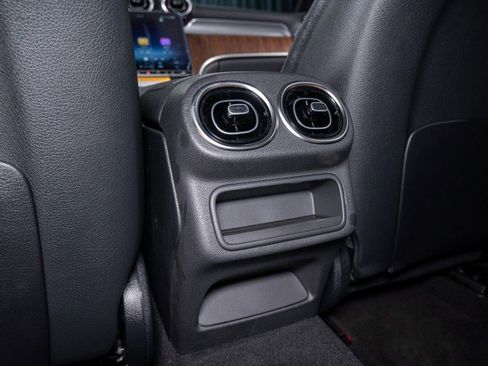 Certified 2026 Mercedes-Benz GLC 300 image 25