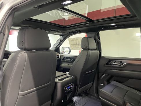 New 2026 GMC Yukon Denali w/ Sun & Power Step Package image 14
