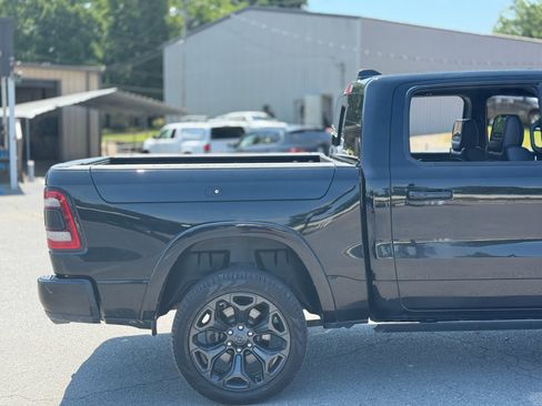 Used 2020 RAM 1500 Limited w/ Black Appearance Package AWD/4WD image 9