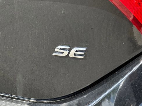 Used 2019 Toyota Corolla SE image 21