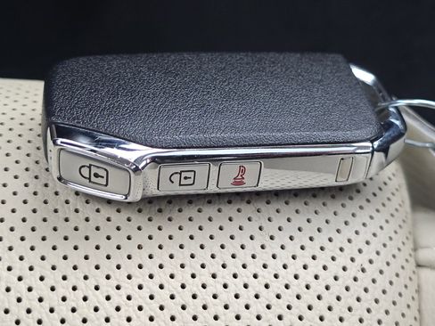 Used 2022 Kia Stinger GT-Line w/ Sun & Sound Package image 27