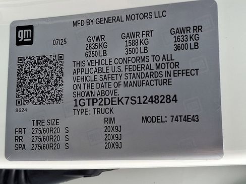 New 2025 GMC Canyon AT4 w/ Nightfall Edition image 43