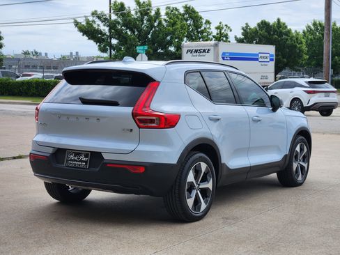 Used 2026 Volvo XC40 B5 Plus w/ Protection Package Premier AWD/4WD image 6