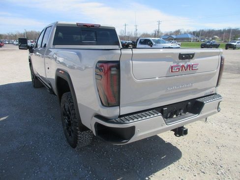 New 2026 GMC Sierra 3500 AT4 w/ AT4 Premium Plus Package image 9