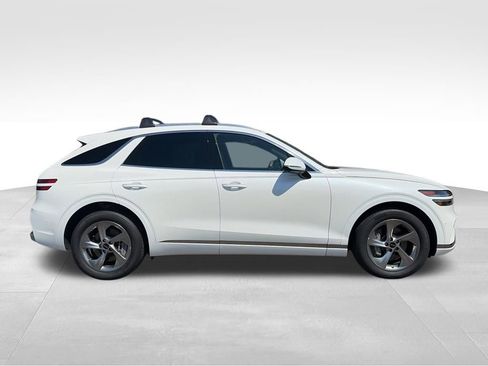 Used 2026 Genesis GV70 2.5T Advanced AWD/4WD image 2