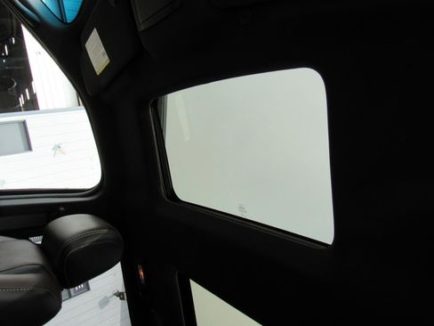 Used 2015 Ford Explorer Sport w/ Equipment Group 401A image 24