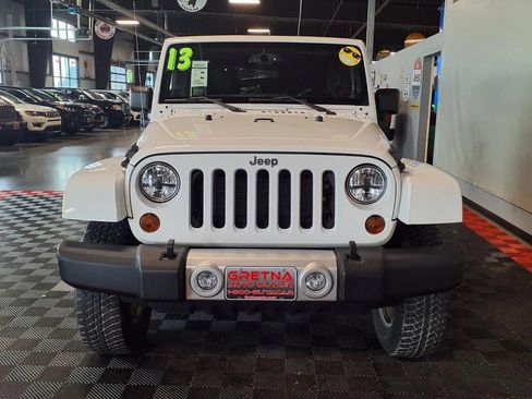 Used 2013 Jeep Wrangler Unlimited Sahara w/ Connectivity Group AWD/4WD image 3