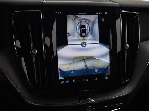 Certified 2025 Volvo XC60 B5 Plus AWD/4WD image 26