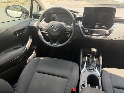 Used 2024 Toyota Corolla LE FWD image 14