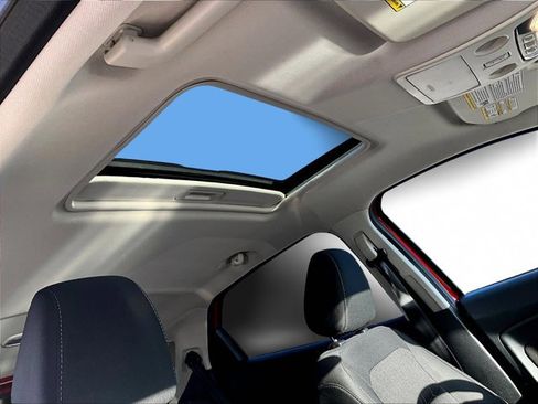 Used 2021 Ford EcoSport SE image 17