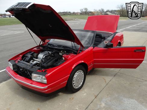 Used 1991 Cadillac Allante image 11