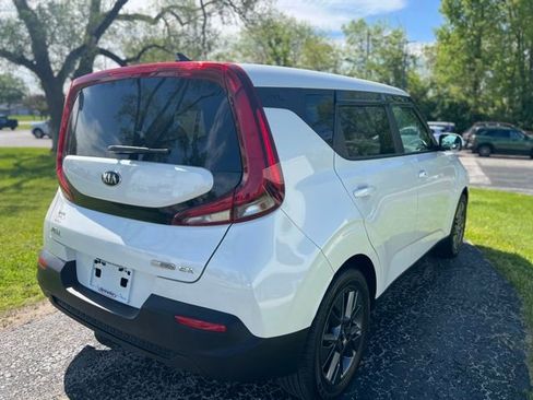 Used 2020 Kia Soul EX FWD image 7