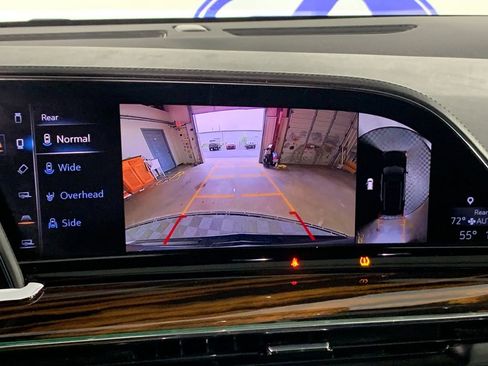 Used 2021 Cadillac Escalade Premium Luxury w/ Driver Assist Tech Package AWD/4WD image 27