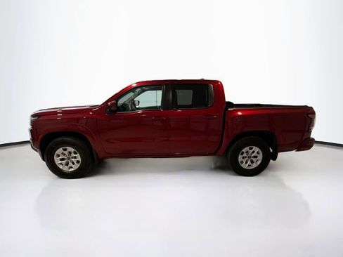 Used 2024 Nissan Frontier SV image 4