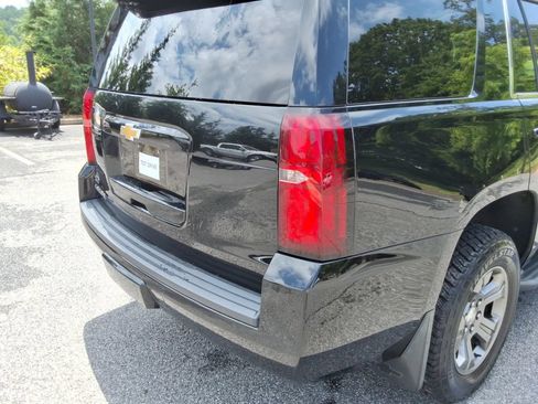 Certified 2018 Chevrolet Tahoe LS w/ Max Trailering Package AWD/4WD image 15