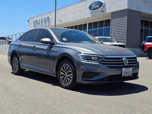 Used 2019 Volkswagen Jetta SEL FWD image 1