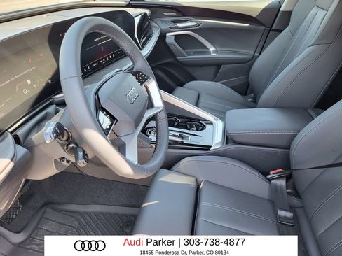 Used 2025 Audi Q5 Premium Plus w/ Premium Plus AWD/4WD image 7