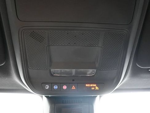 Used 2025 Chevrolet Equinox LT AWD/4WD image 19