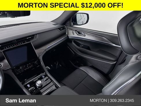 New 2025 Jeep Grand Cherokee L Overland w/ Luxury Tech Group IV image 24