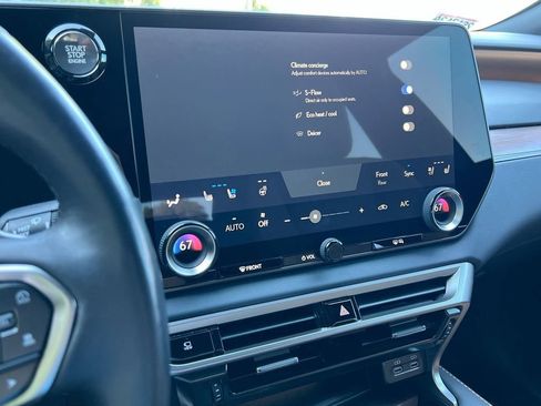 Certified 2025 Lexus RX 350 Premium w/ Accessory Package (Z1) image 17