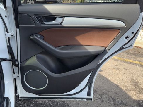 Used 2017 Audi Q5 2.0T Premium Plus w/ Technology Package image 15