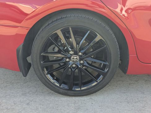 Used 2022 Toyota Camry XSE w/ Navigation Package image 12