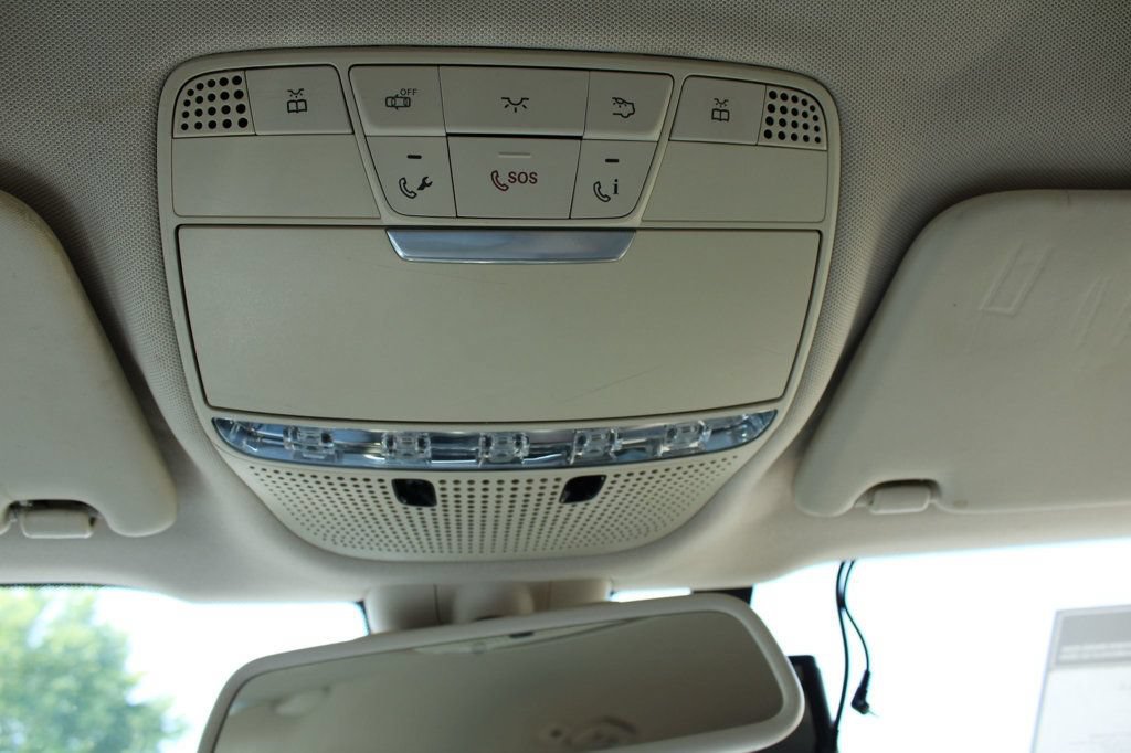 Used 2019 Mercedes-Benz GLC 300 4MATIC image 21