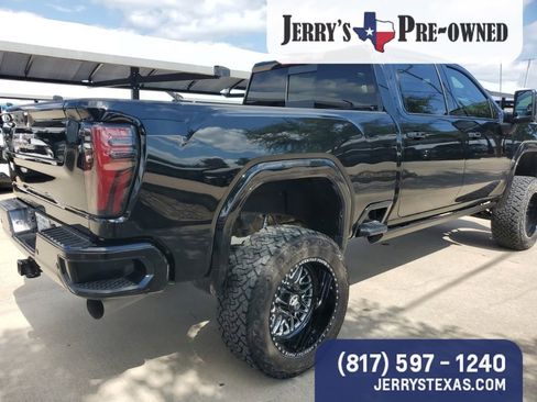 Used 2024 GMC Sierra 2500 AT4 w/ AT4 Premium Plus Package AWD/4WD image 8