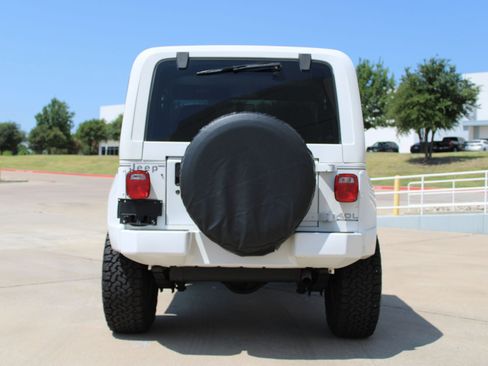 Used 1991 Jeep Wrangler Renegade AWD/4WD image 12